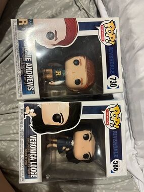 Funko Pop! Riverdale Archie Andrews 730 & Veronica Lodge 588 Vinyl Figures (2)
